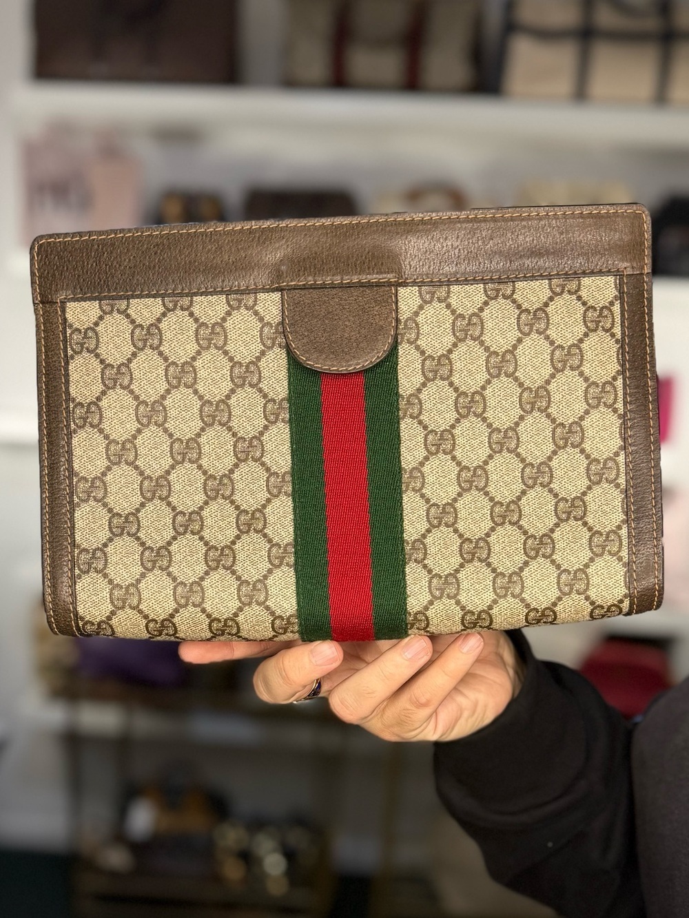 GUCCI POUCH